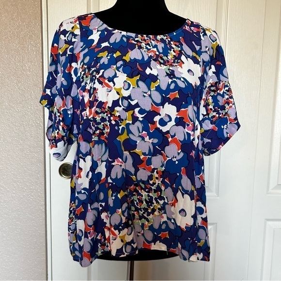 NWOT Mauve‎ Anthropologie Short Sleeve Floral Blouse Size Small - Picture 1 of 5